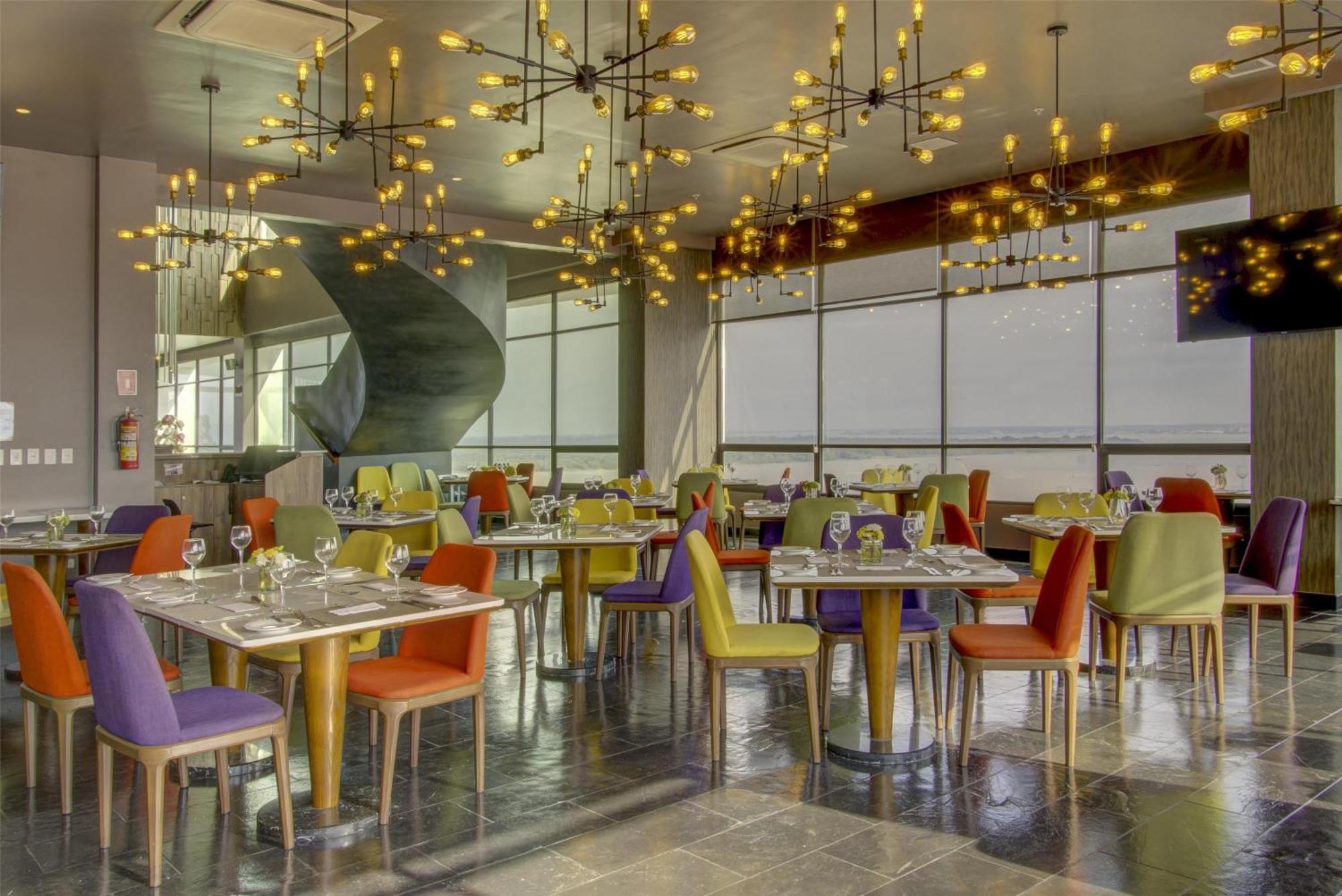 River Garden Hotel + Suites Guayaquil Exterior foto